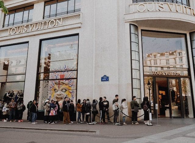 קניות בפריז - חנויות, רחובות, קניונות ואתרי שופינג מומלצים
